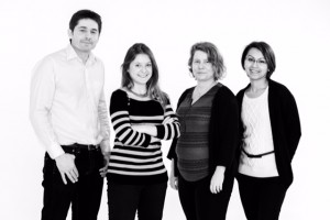 L’équipe de Partagora (de gauche à droite): Frédéric Bourrely, directeur général; Charlotte Normand, directrice des opérations, Nadine Fischer, directrice comptable; Muntail Le, comptable L’équipe de Partagora (de gauche à droite): Frédéric Bourrely, directeur général; Charlotte Normand, directrice des opérations, Nadine Fischer, directrice comptable; Muntail Le, comptable